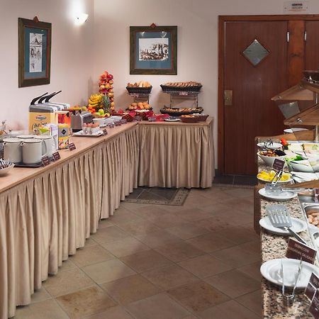 Hotel Honti Wellness Es Konferencia Szalloda فيشيغراد المظهر الخارجي الصورة