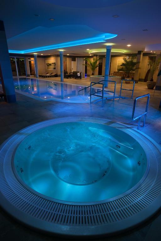 Hotel Honti Wellness Es Konferencia Szalloda فيشيغراد المظهر الخارجي الصورة