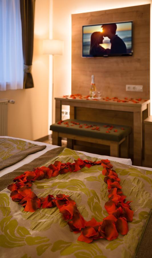Hotel Honti Wellness Es Konferencia Szalloda فيشيغراد المظهر الخارجي الصورة